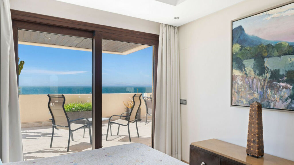 Penthouse Duplex Estepona Málaga - image 17