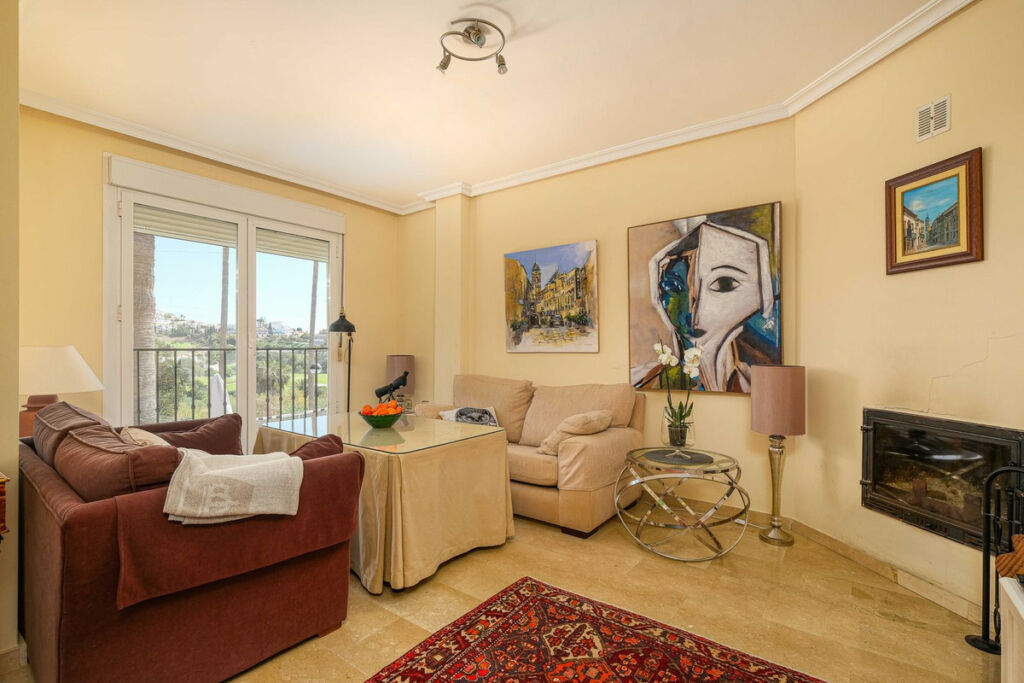 Semi-Detached House Riviera del Sol Málaga - image 14