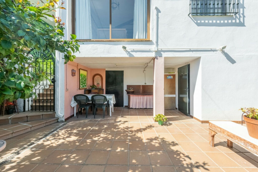 Ground Floor Apartment Benahavís Málaga - image 15