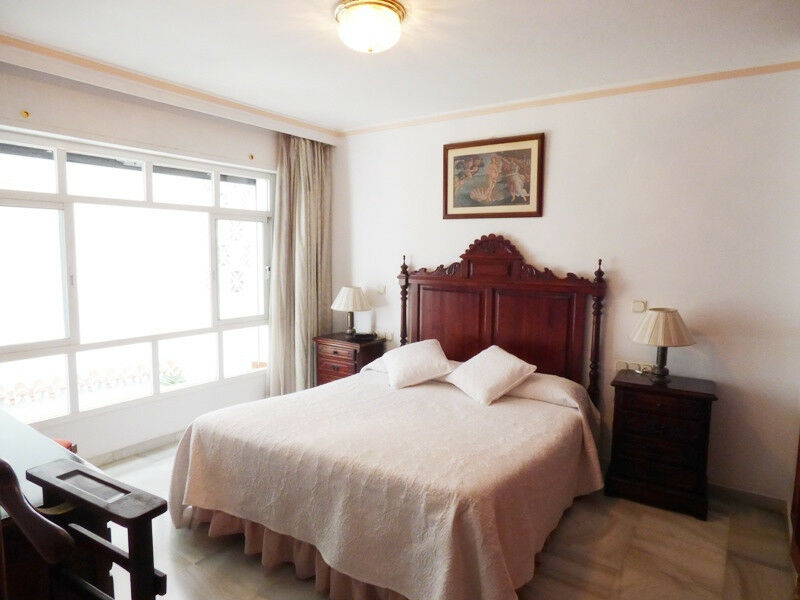 Townhouse Marbella Málaga - image 16