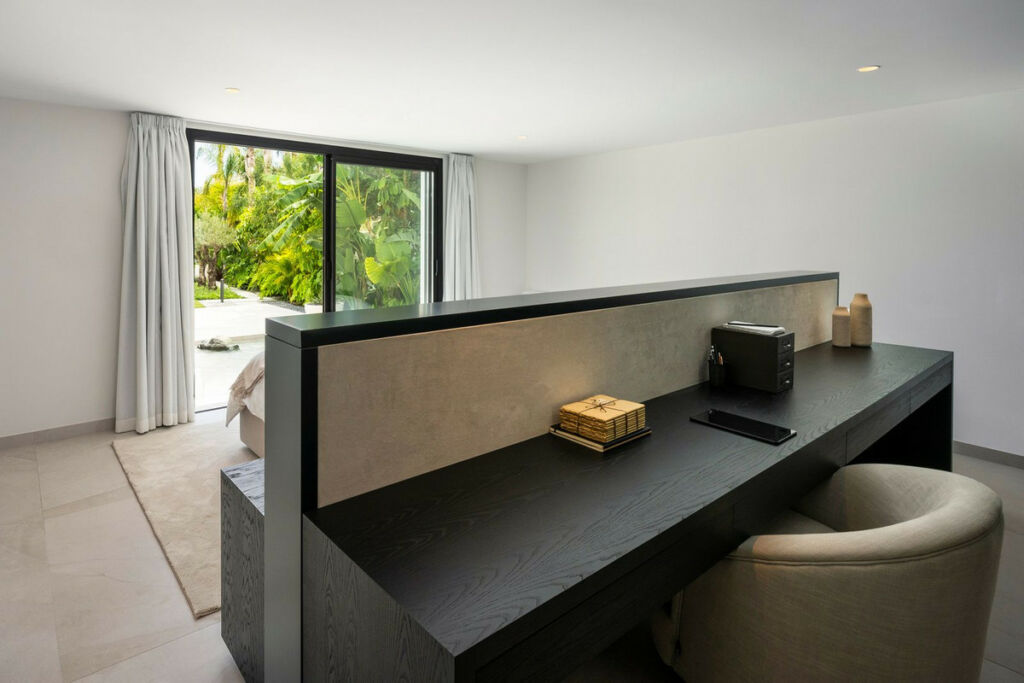 Detached Villa Marbella Málaga - image 16