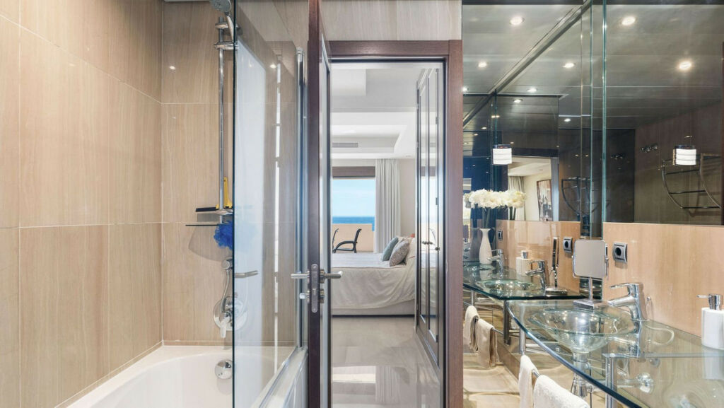 Penthouse Duplex Estepona Málaga - image 18