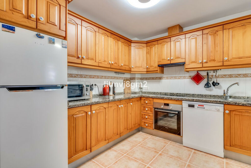Townhouse Calahonda Málaga - image 17