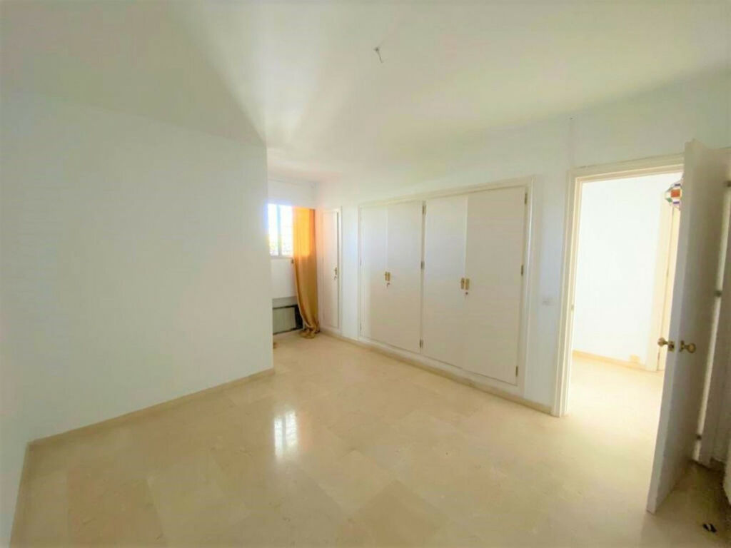 Middle Floor Apartment Guadalmina Alta Málaga - image 19