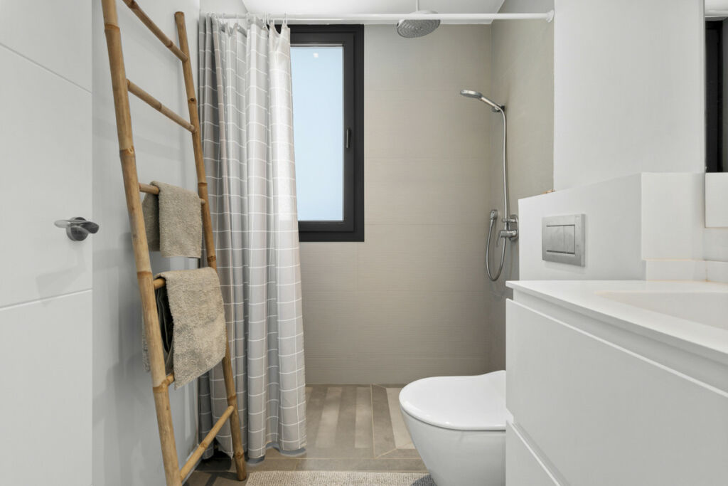 Detached Villa Las Chapas Málaga - image 18