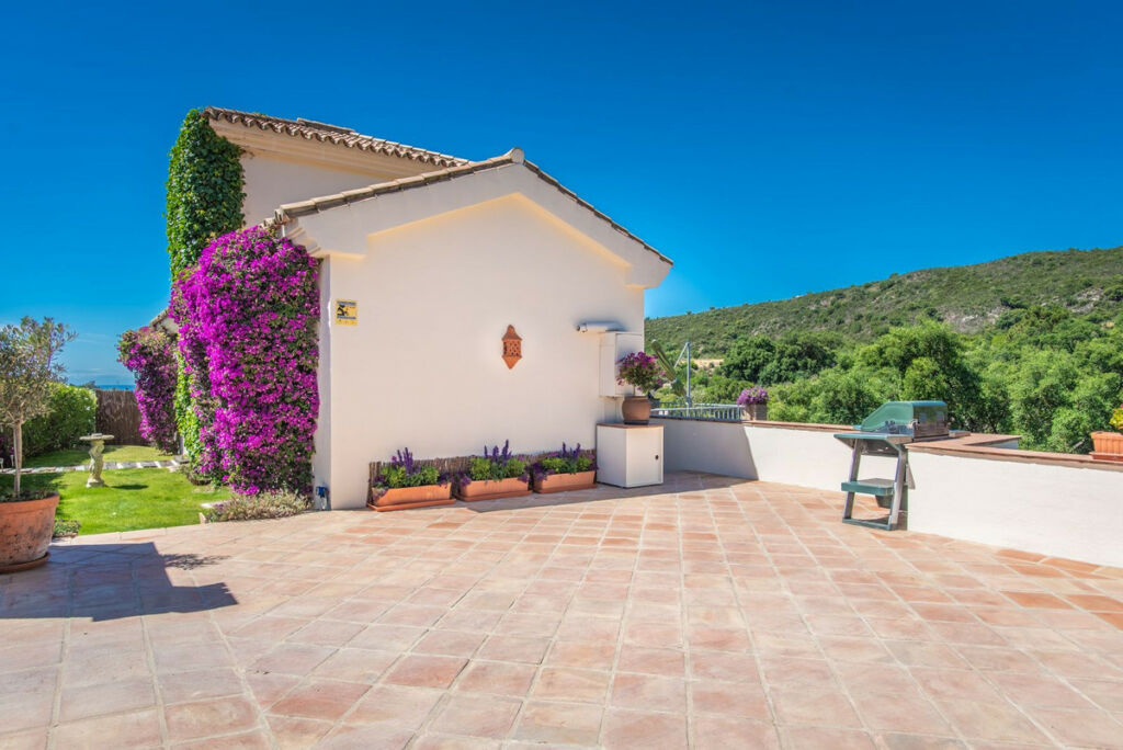 Detached Villa Estepona Málaga - image 20