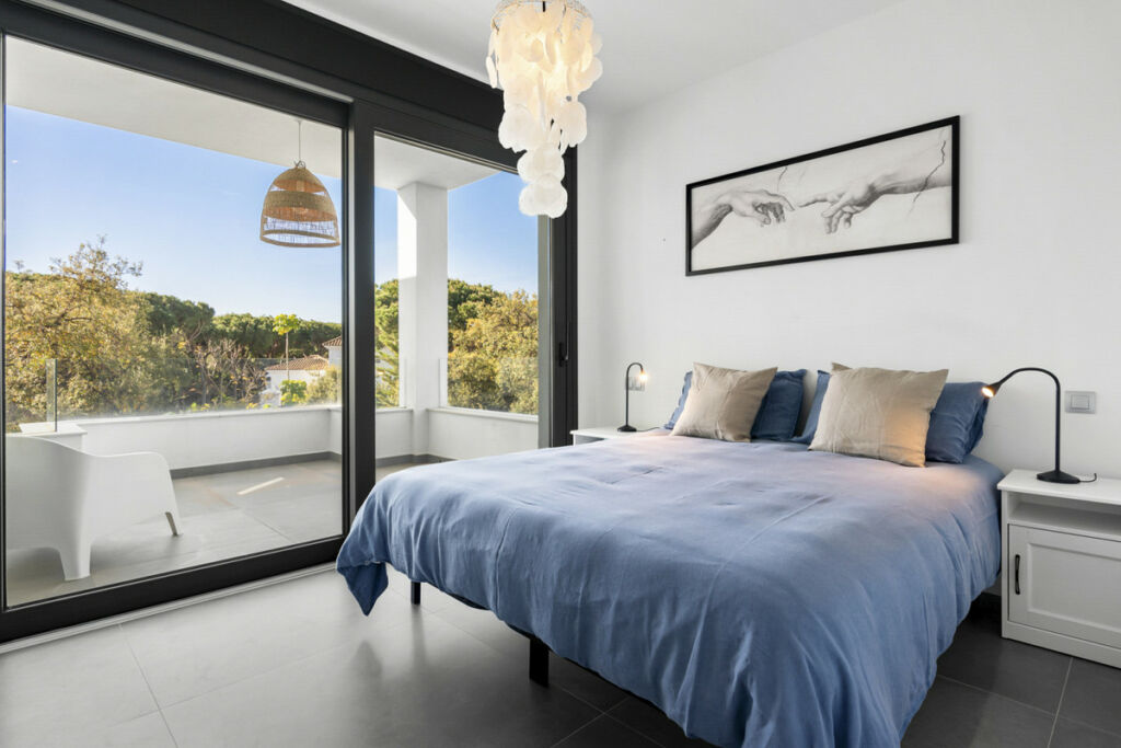 Detached Villa Las Chapas Málaga - image 19