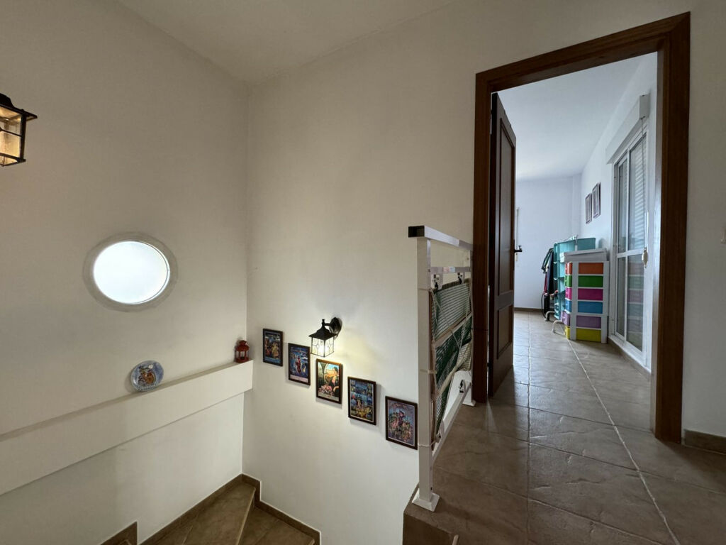 Detached Villa Sotogrande Cádiz - image 19