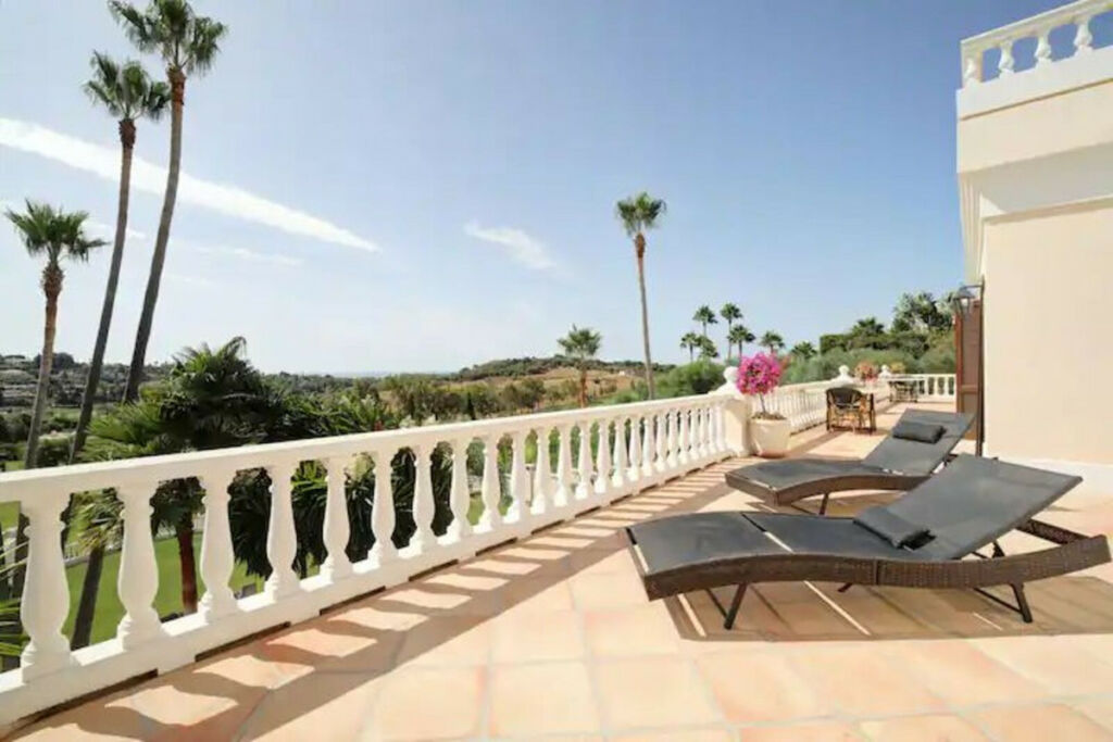 Detached Villa Benahavís Málaga - image 19