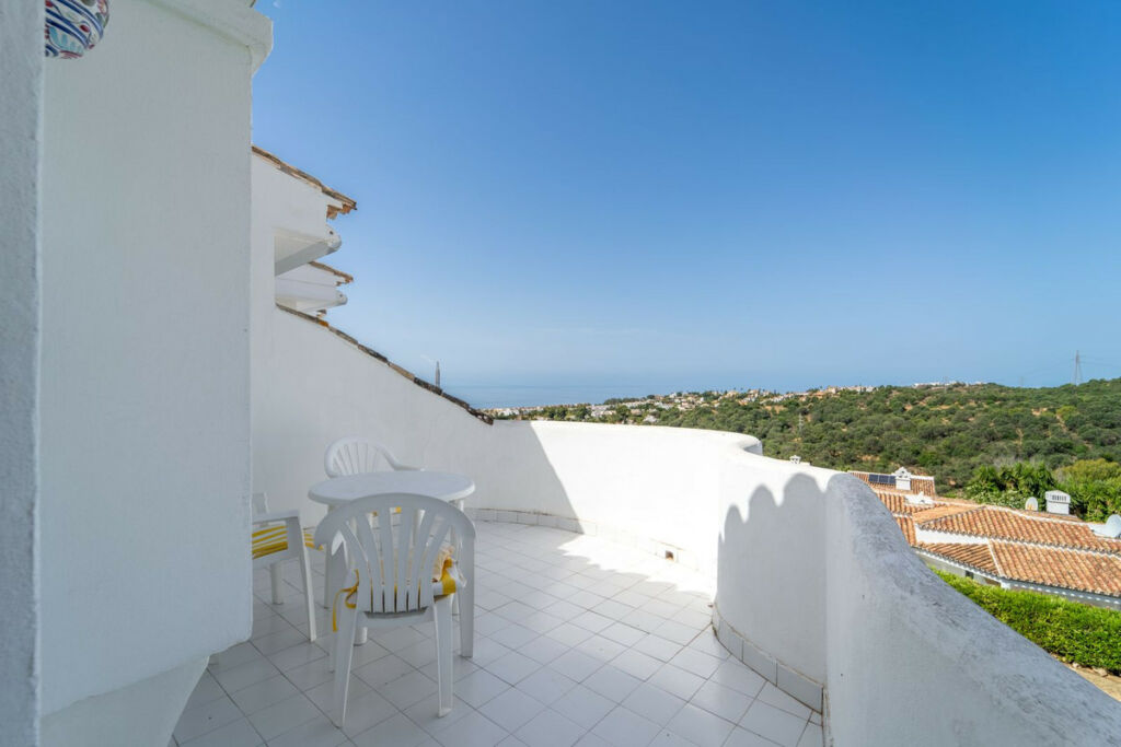Penthouse Calahonda Málaga - image 20