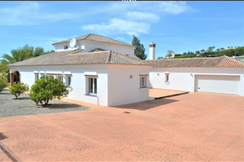 Detached Villa Mijas Málaga - image 3