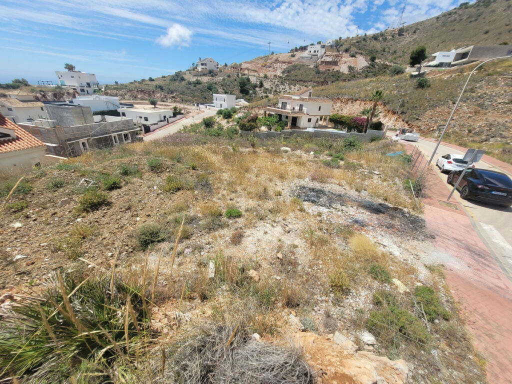 Residential Plot Benalmadena Málaga - image 2