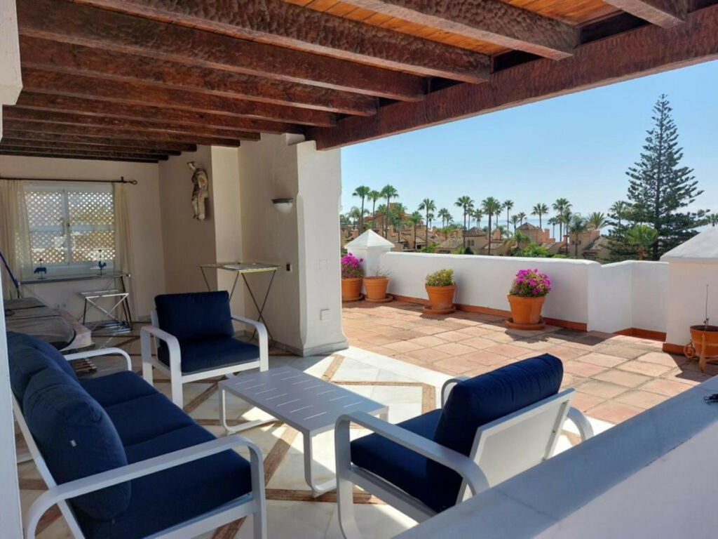 Penthouse Estepona Málaga - image 2