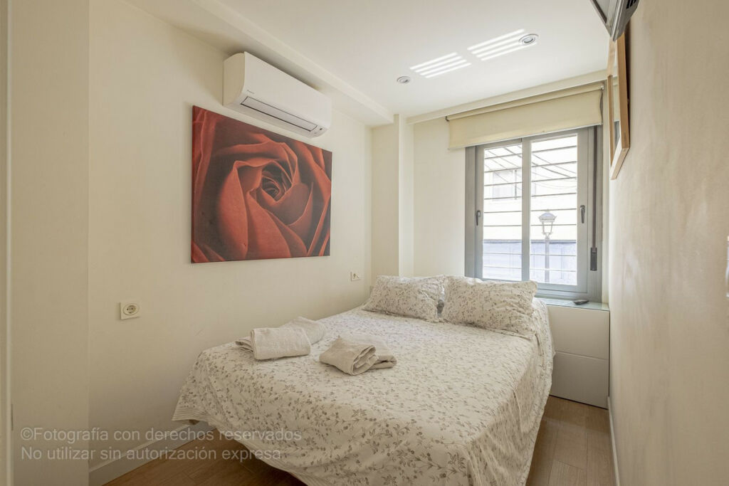 Middle Floor Apartment Estepona Málaga - image 2