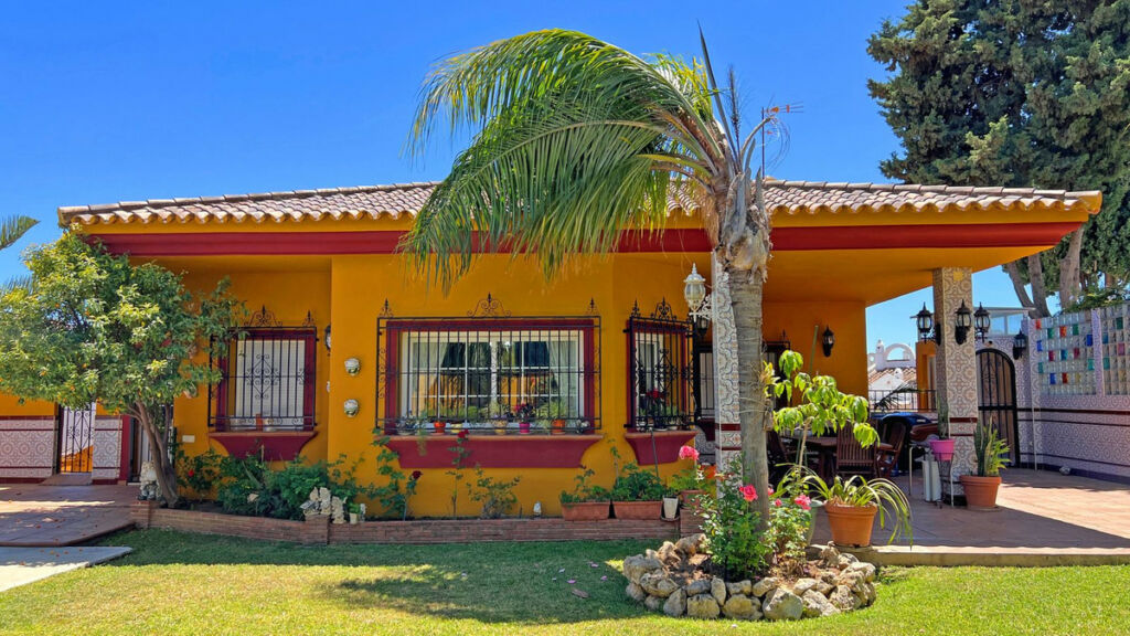 Detached Villa Reserva de Marbella Málaga - image 2
