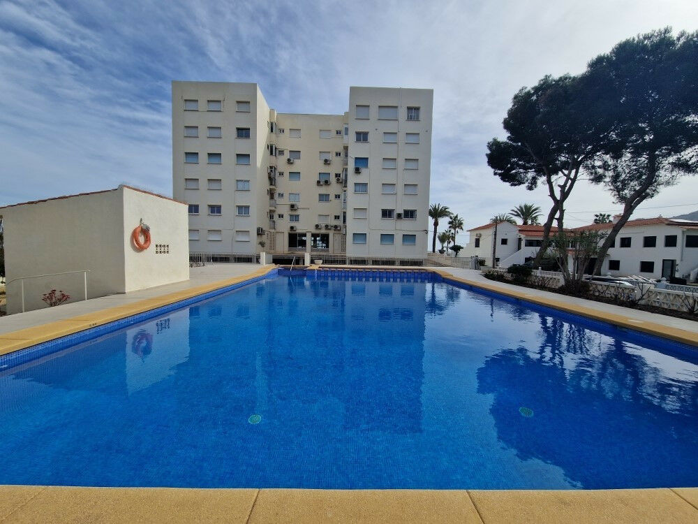 Middle Floor Apartment Albir Alicante - image 2