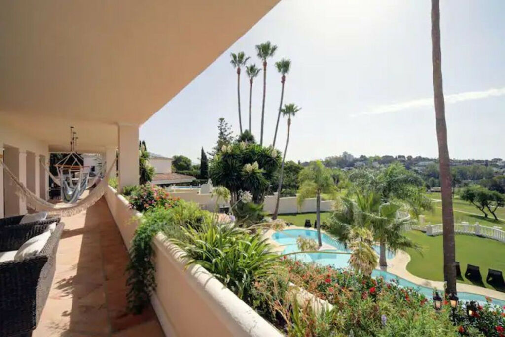 Detached Villa Benahavís Málaga - image 20
