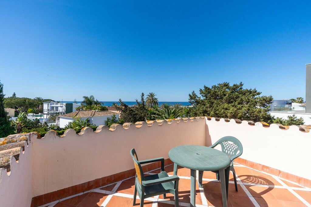 Detached Villa Marbesa Málaga - image 21