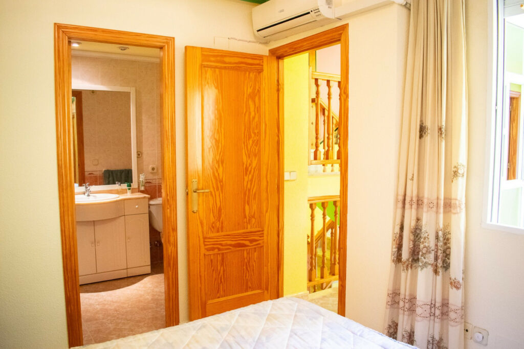 Townhouse Guardamar del Segura Alicante - image 20