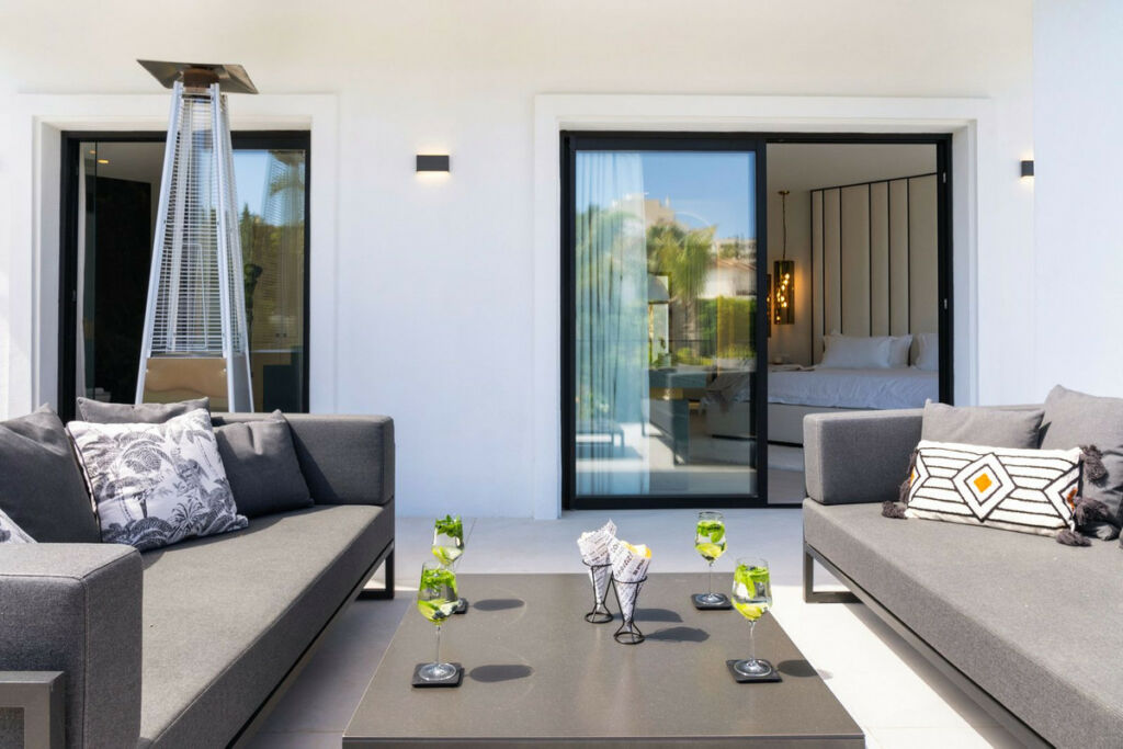 Detached Villa Marbella Málaga - image 21