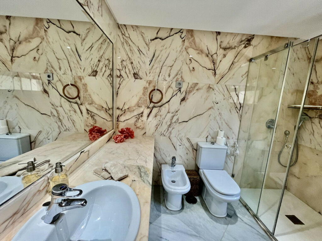 Townhouse Bahía de Marbella Málaga - image 21
