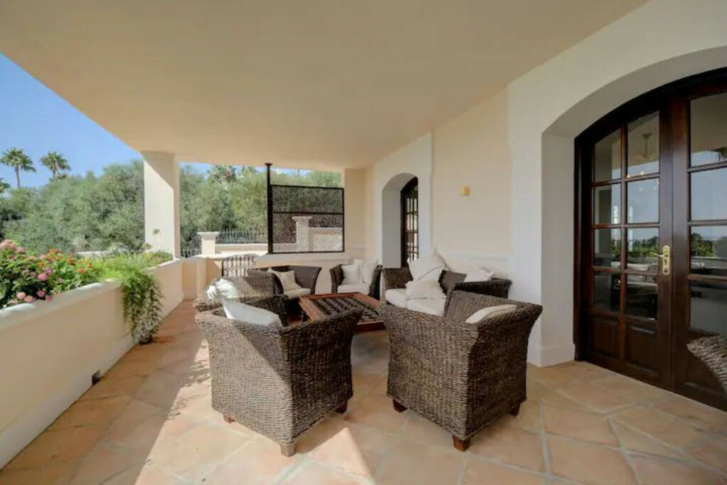 Detached Villa Benahavís Málaga - image 21
