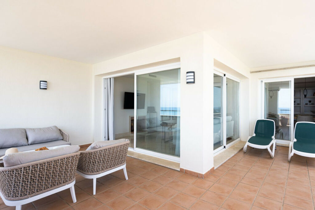 Middle Floor Apartment New Golden Mile Málaga - image 21