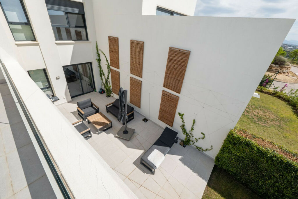 Townhouse Casares Málaga - image 24