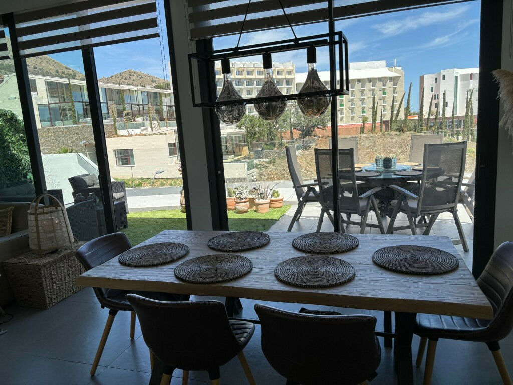 Penthouse Higueron Málaga - image 22