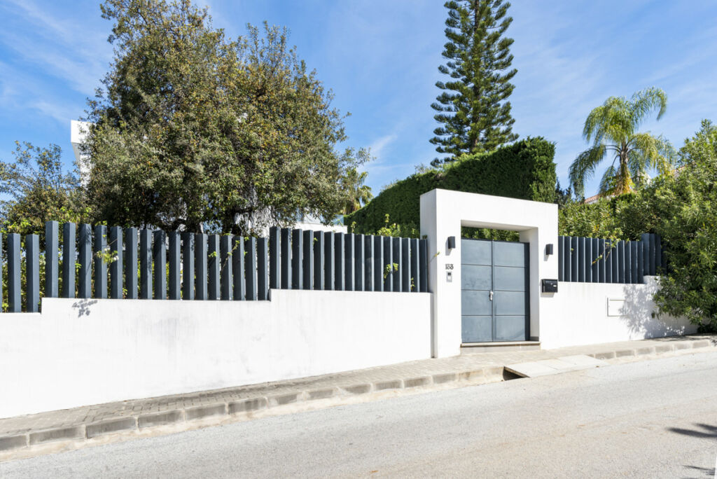 Detached Villa Las Chapas Málaga - image 22