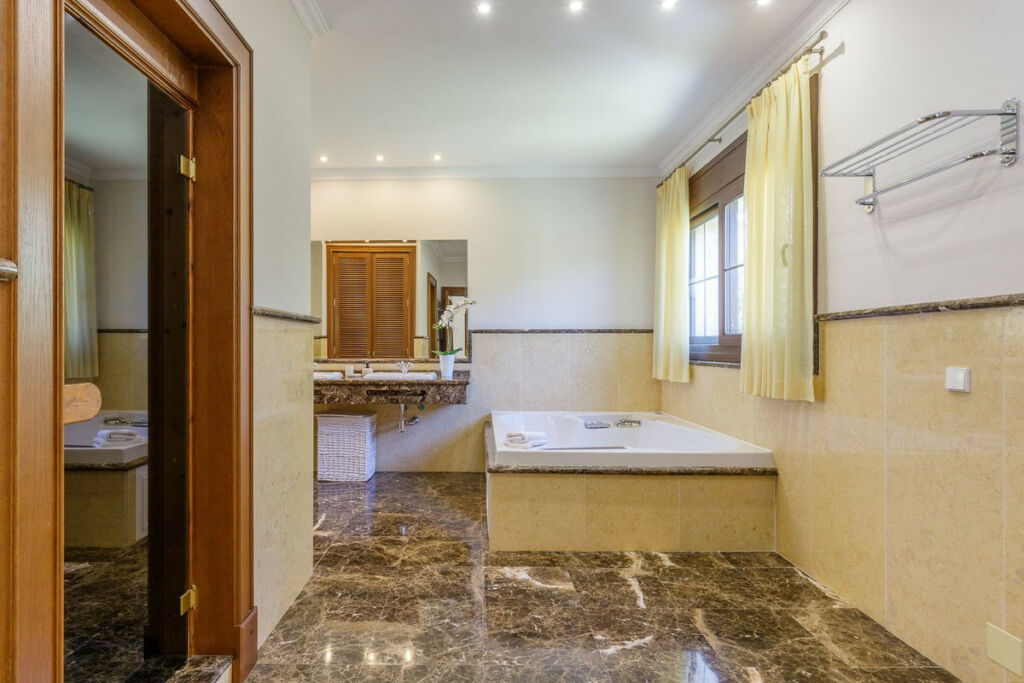 Detached Villa Mijas Golf Málaga - image 23
