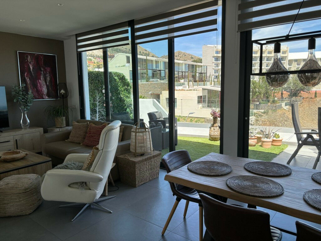 Penthouse Higueron Málaga - image 23
