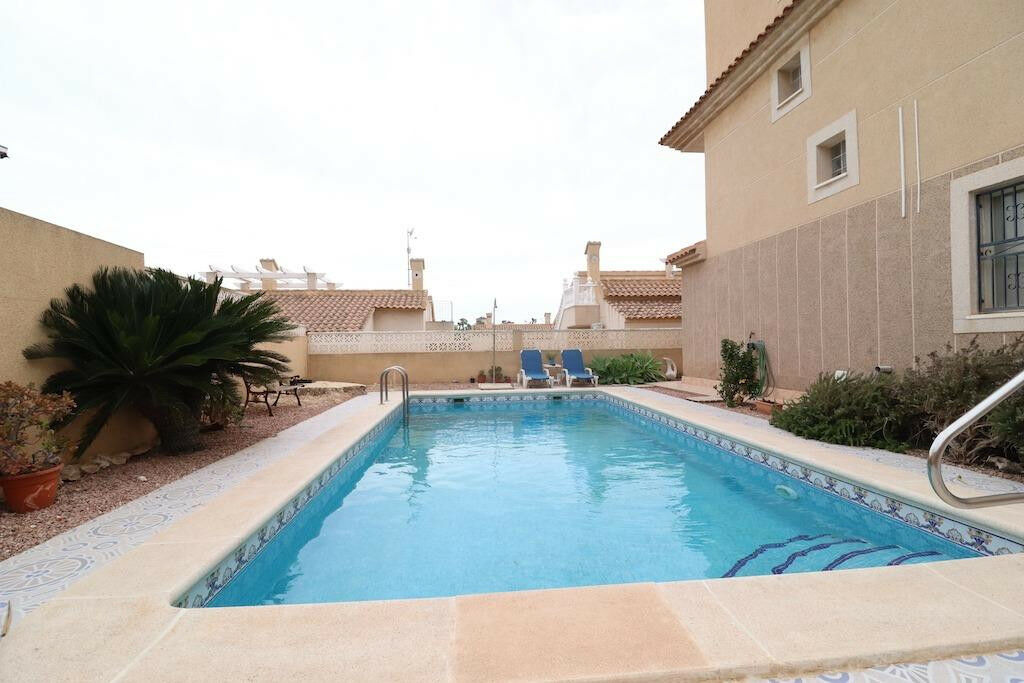 Detached Villa Los Altos Alicante - image 24