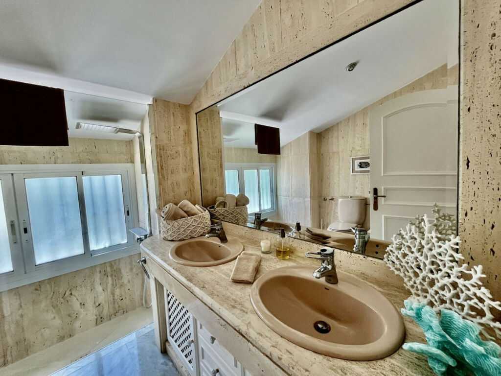 Townhouse Bahía de Marbella Málaga - image 25