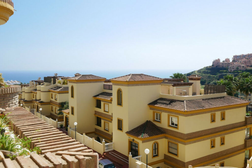 Ground Floor Apartment Calahonda Málaga - image 25