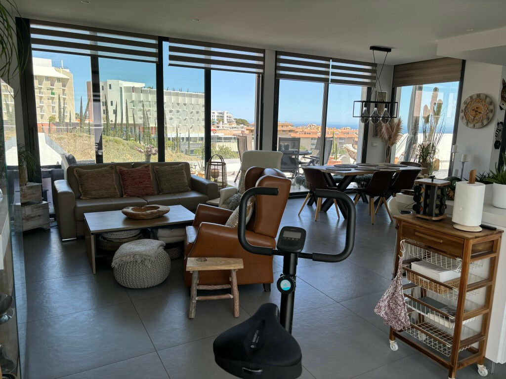 Penthouse Higueron Málaga - image 25