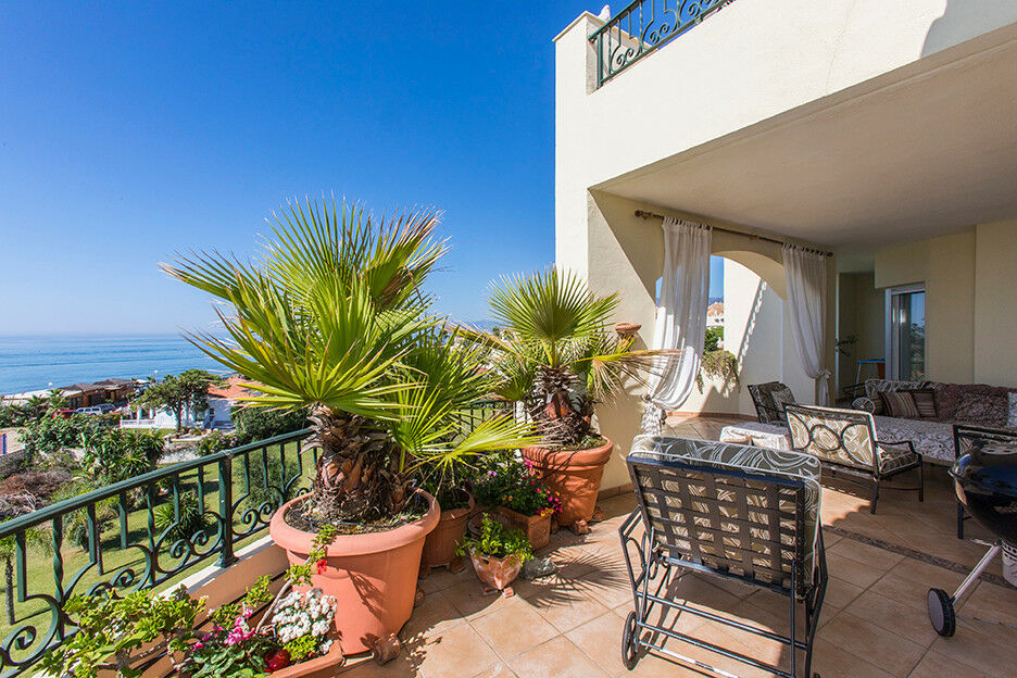 Penthouse Elviria Málaga - image 12