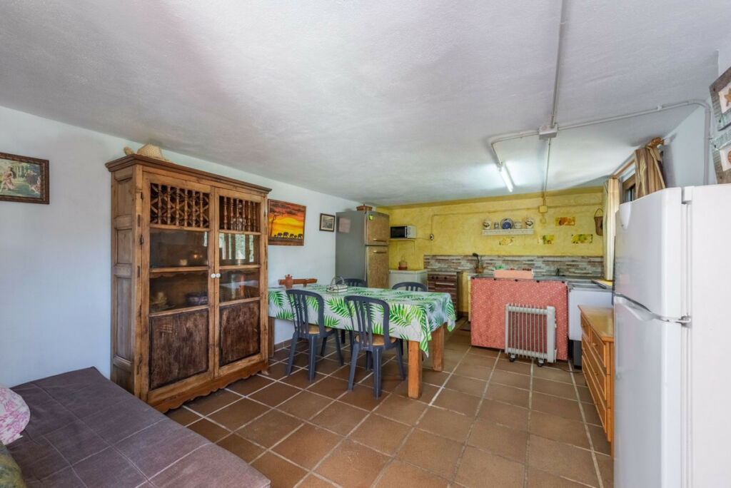 Ground Floor Apartment Benahavís Málaga - image 25