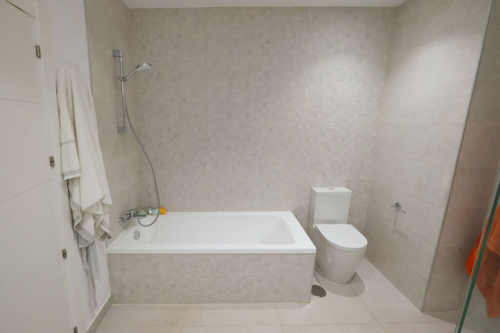 Townhouse Casares Málaga - image 11