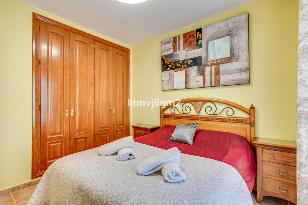 Townhouse Calahonda Málaga - image 26