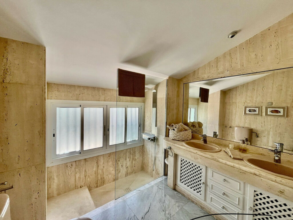 Townhouse Bahía de Marbella Málaga - image 27