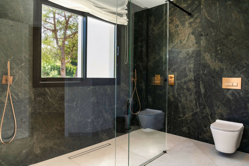 Detached Villa Marbella Málaga - image 28