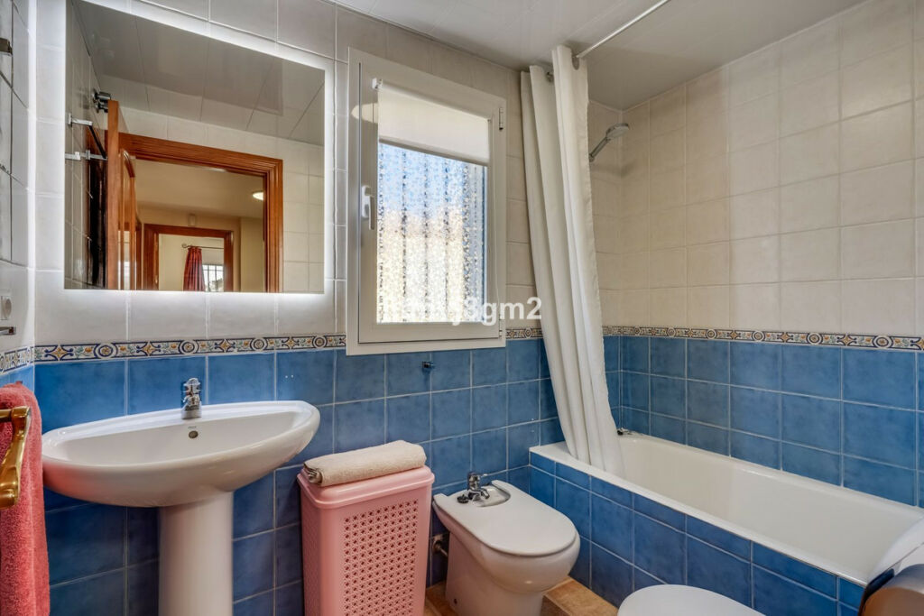 Townhouse Calahonda Málaga - image 28