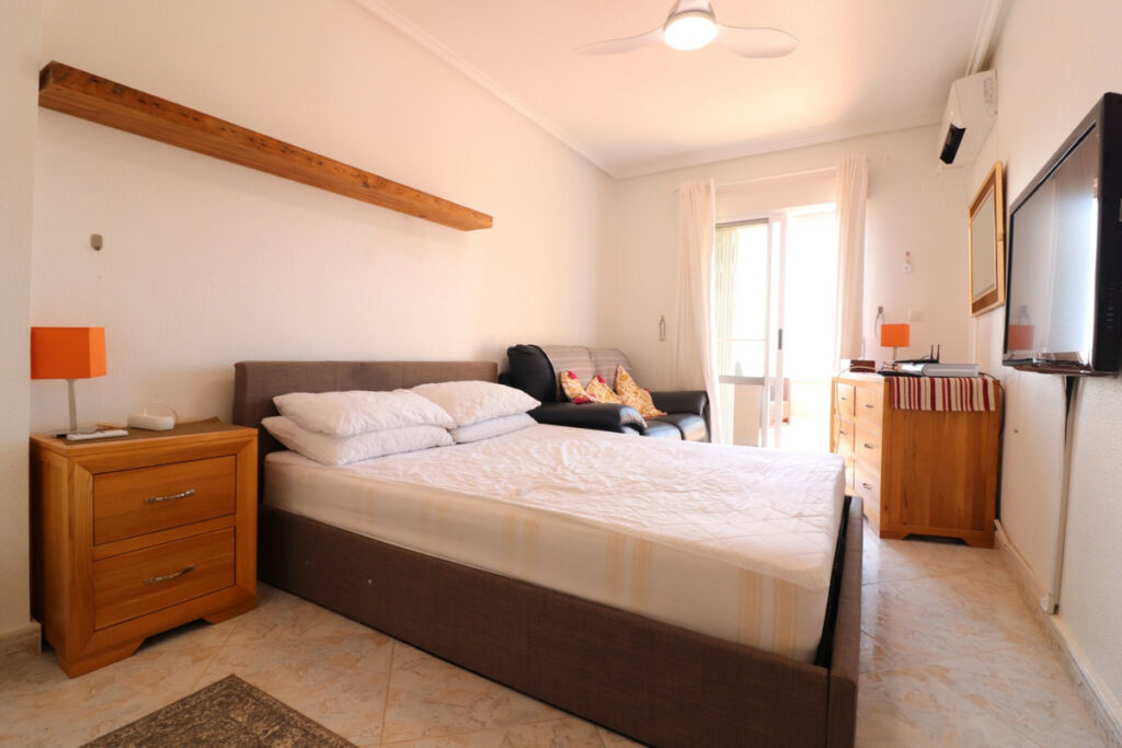Detached Villa Algorfa Alicante - image 31