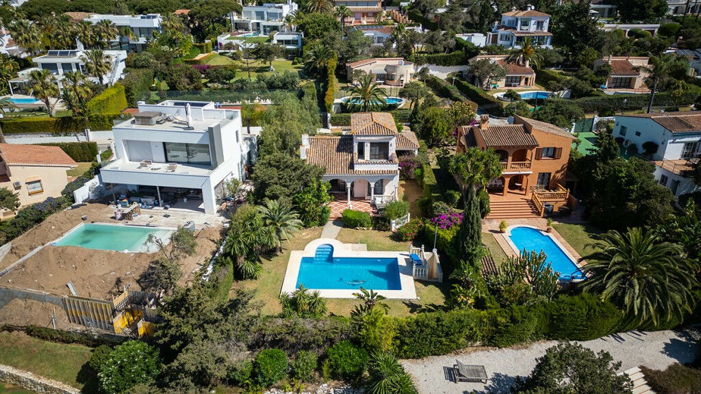 Detached Villa Marbesa Málaga - image 27