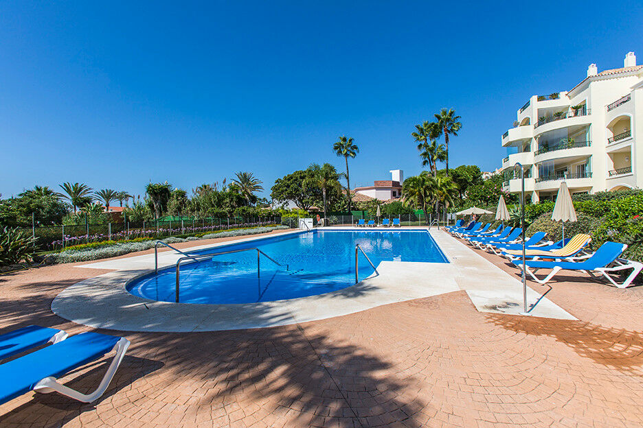 Penthouse Elviria Málaga - image 26