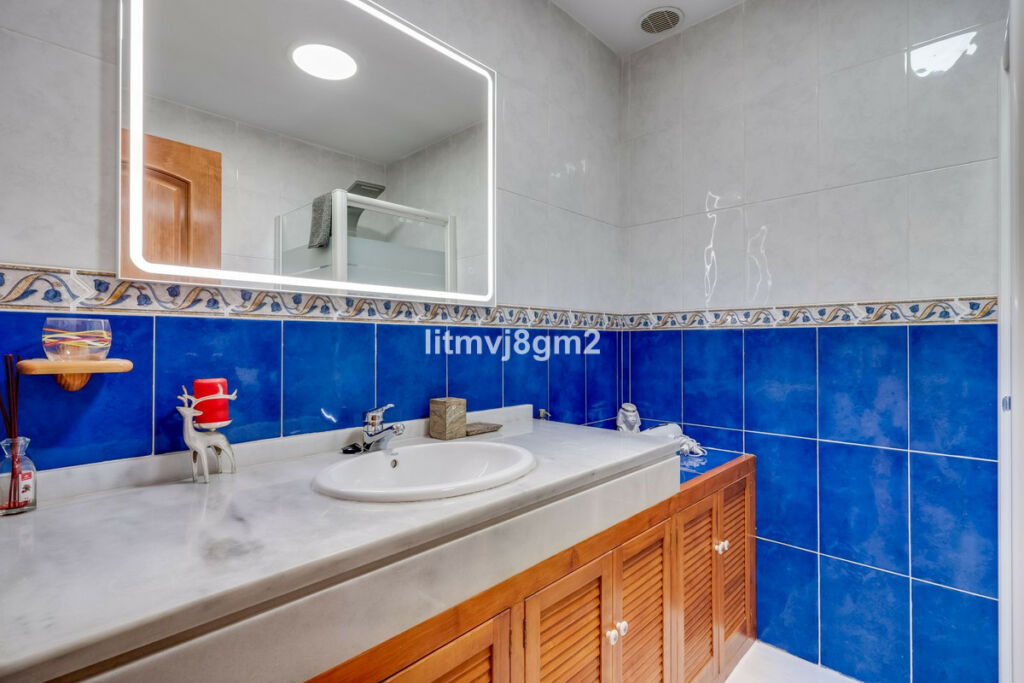 Townhouse Calahonda Málaga - image 29