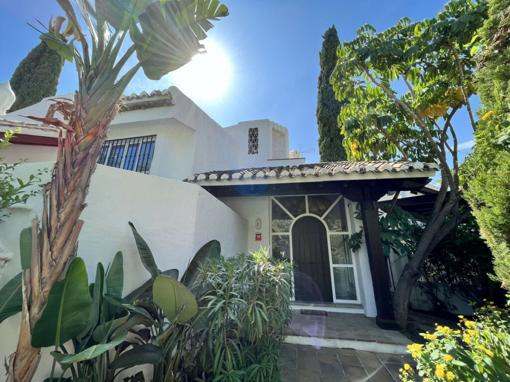 Townhouse Bahía de Marbella Málaga - image 29
