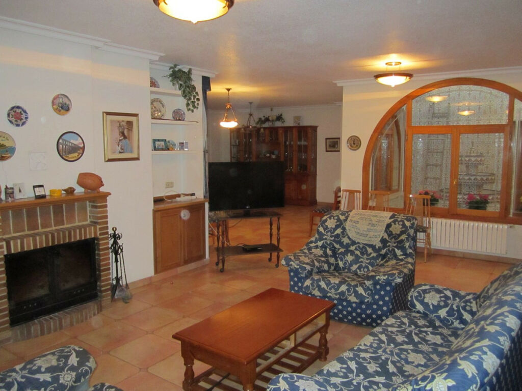 Detached Villa Yecla Murcia - image 3