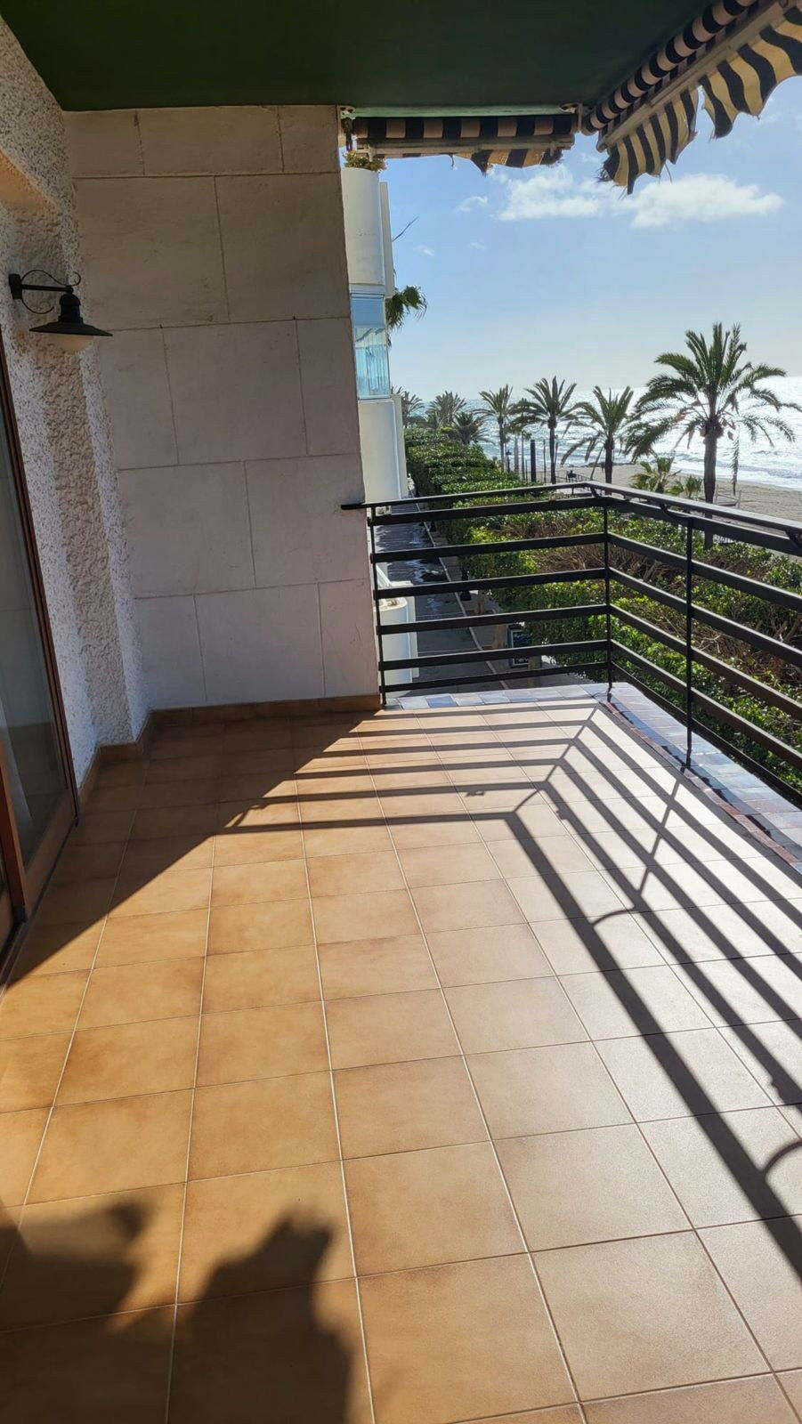 Middle Floor Apartment Marbella Málaga - image 3